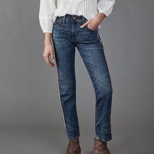 Pilcro Mid-Rise Slim Boyfriend Jeans